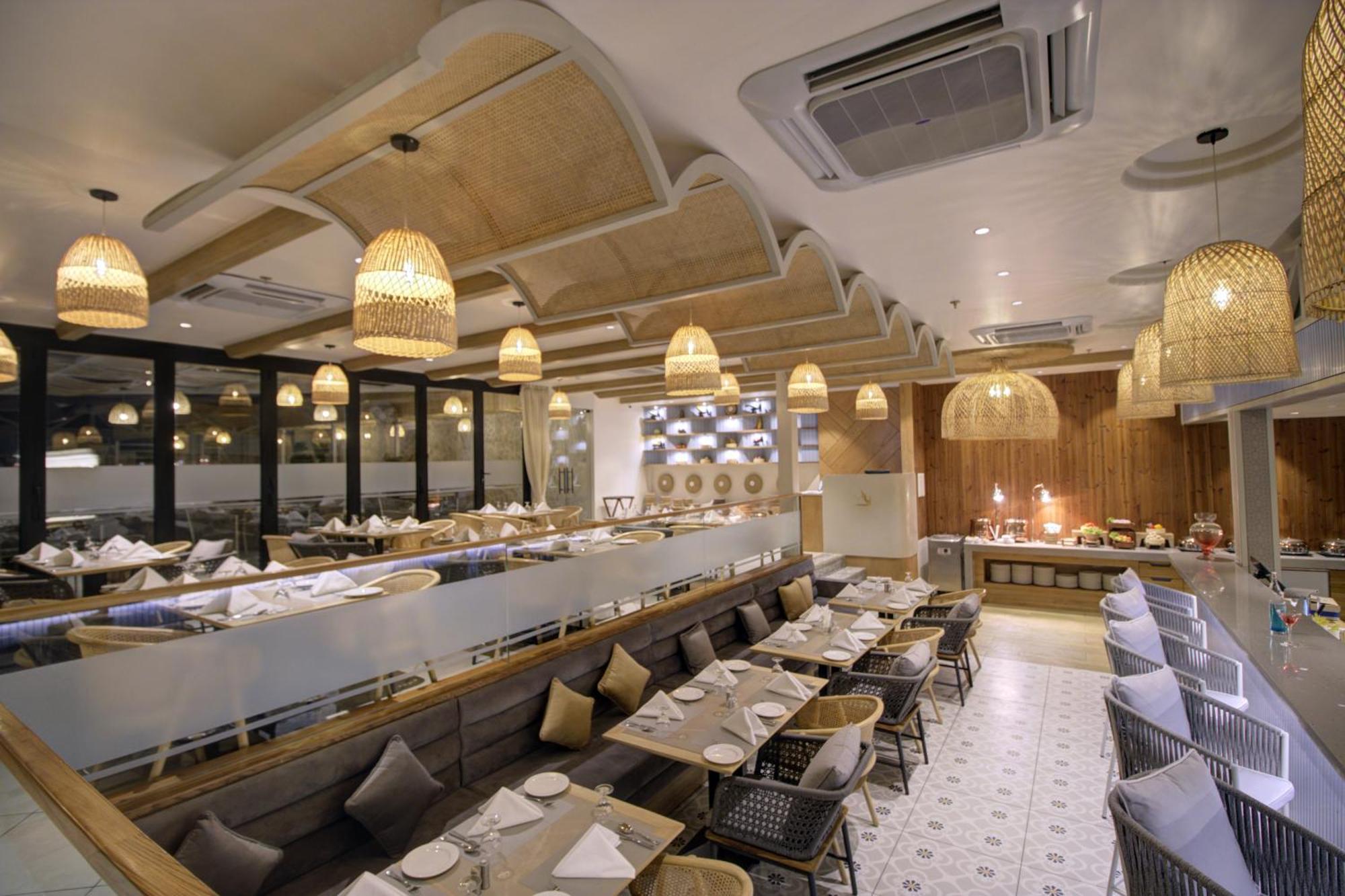 Cygnett Collection K K Hotel Faizābād Kültér fotó